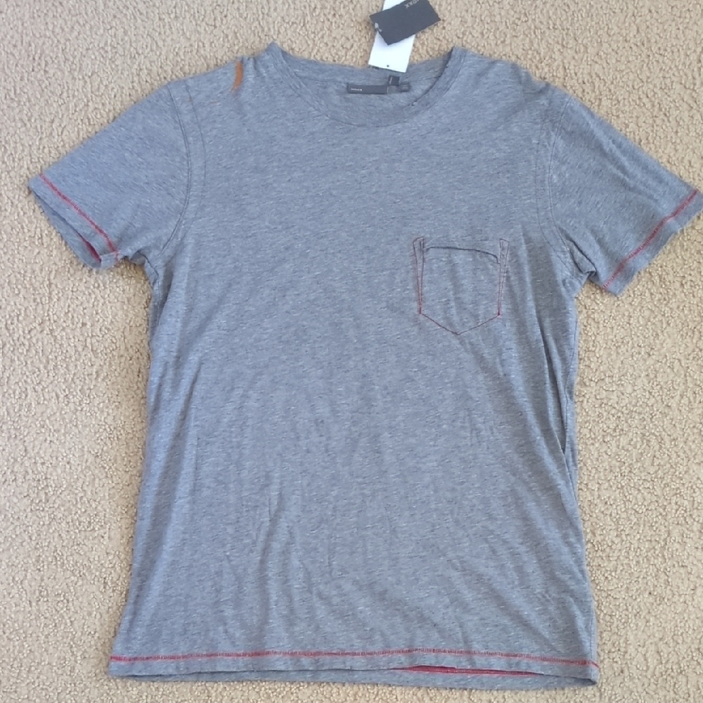 New! Men's Mexx Heather Gray Short Sleeve T-Shirt with Red Accents And Graphics